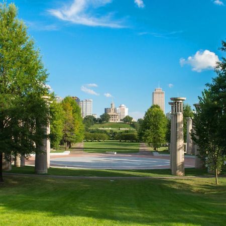 Stunning River View Condo Walk To Downtown Rooftop Patio ナッシュビル エクステリア 写真